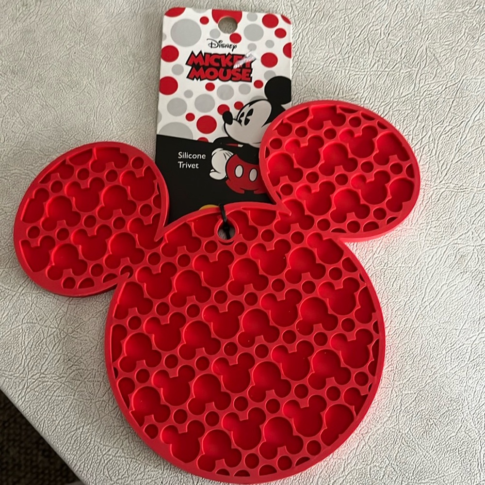 Disney Mickey Mouse silicone trivet brand new